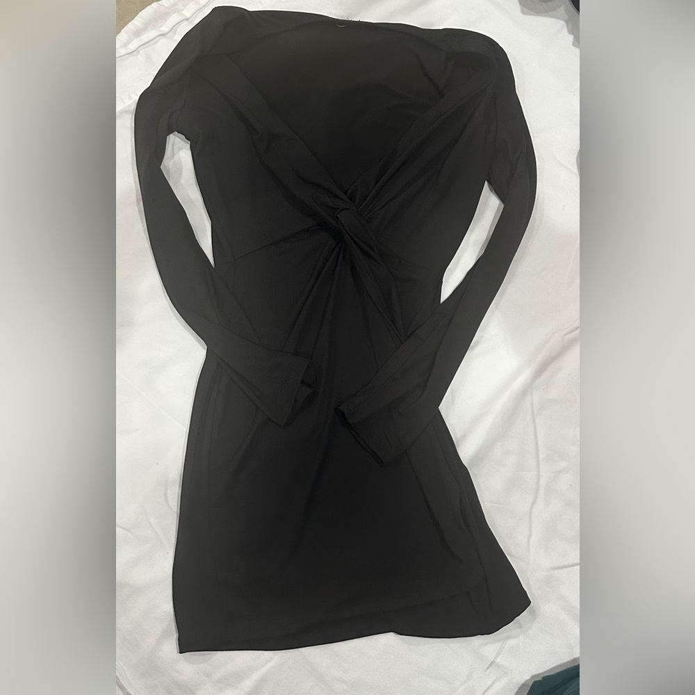 Elegant Black Long Sleeve Dress